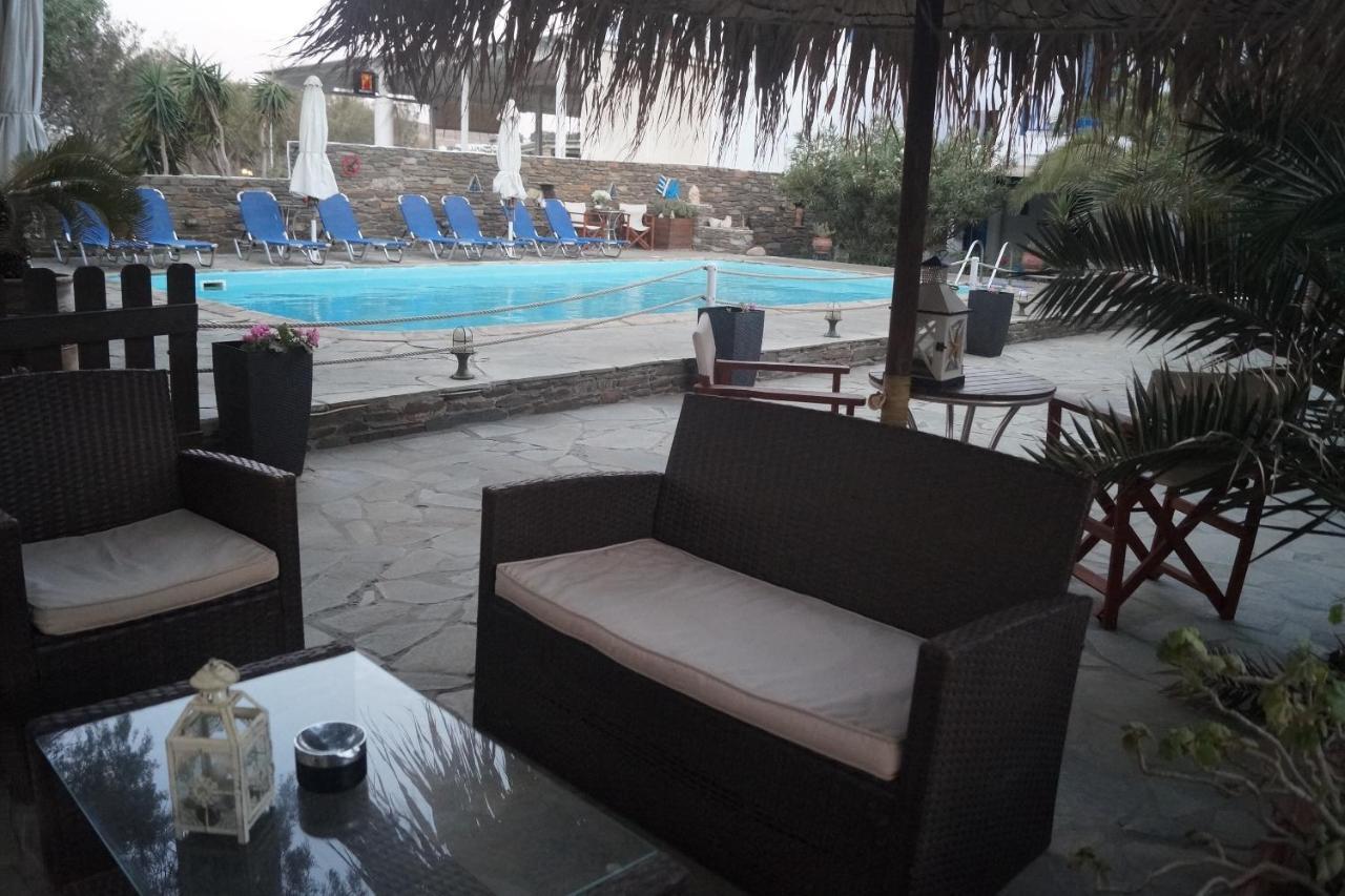 Tinos Apartments Zalonis Agios Ioannis  Bagian luar foto